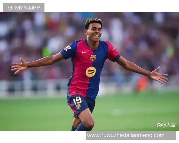 足球球星风采与背景音乐完美融合展现运动魅力与艺术气息